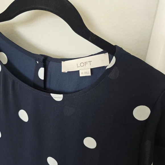 Loft Navy Polka Dot Women's Short Sleeve Blouse - Picture 6 of 9